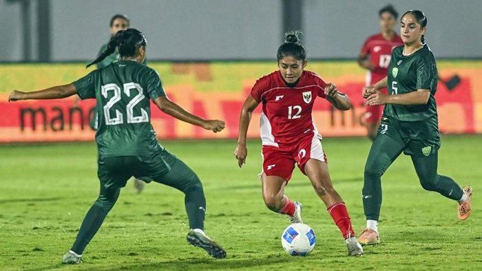 Biang Kekalahan Timnas Putri Indonesia: Banyak Salah Umpan dan Tertekan