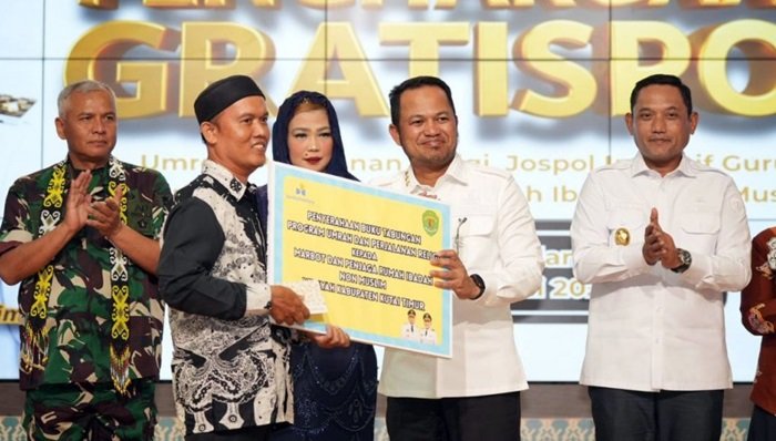 Cerita Guru dan Penjaga Rumah Ibadah di Kutim Dapat Bantuan Gratispol-Jospol