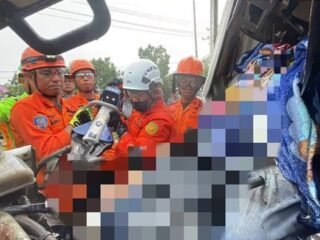 Kecelakaan di Kariangau Balikpapan, Sopir Tewas Terjepit