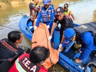 Sungai Mahakam Kaltim Kembali Telan Korban, Mayat Masinis Ditemukan Mengambang