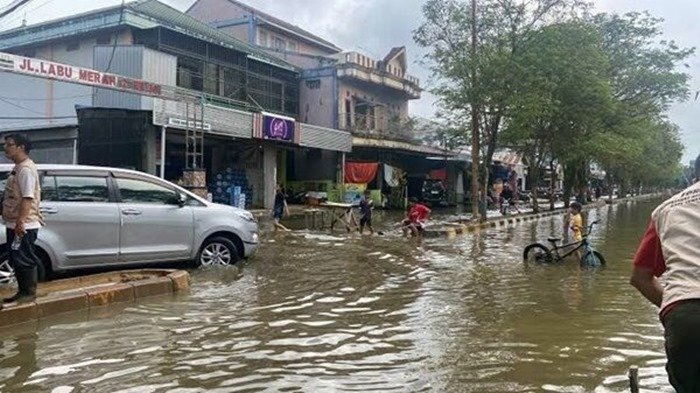Atasi Banjir di Perbatasan, Wali Kota Samarinda Ajak Pemkab Kukar Bersinergi